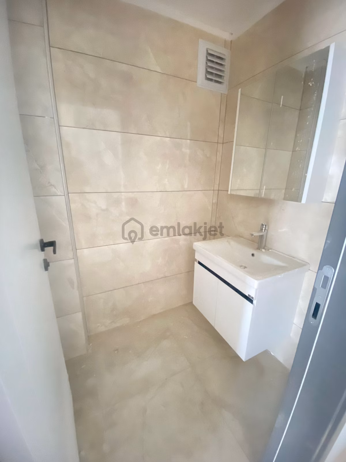 Alanya Sugözü'nde Geniş Balkonlu 2+1 Satılık Daire - 9