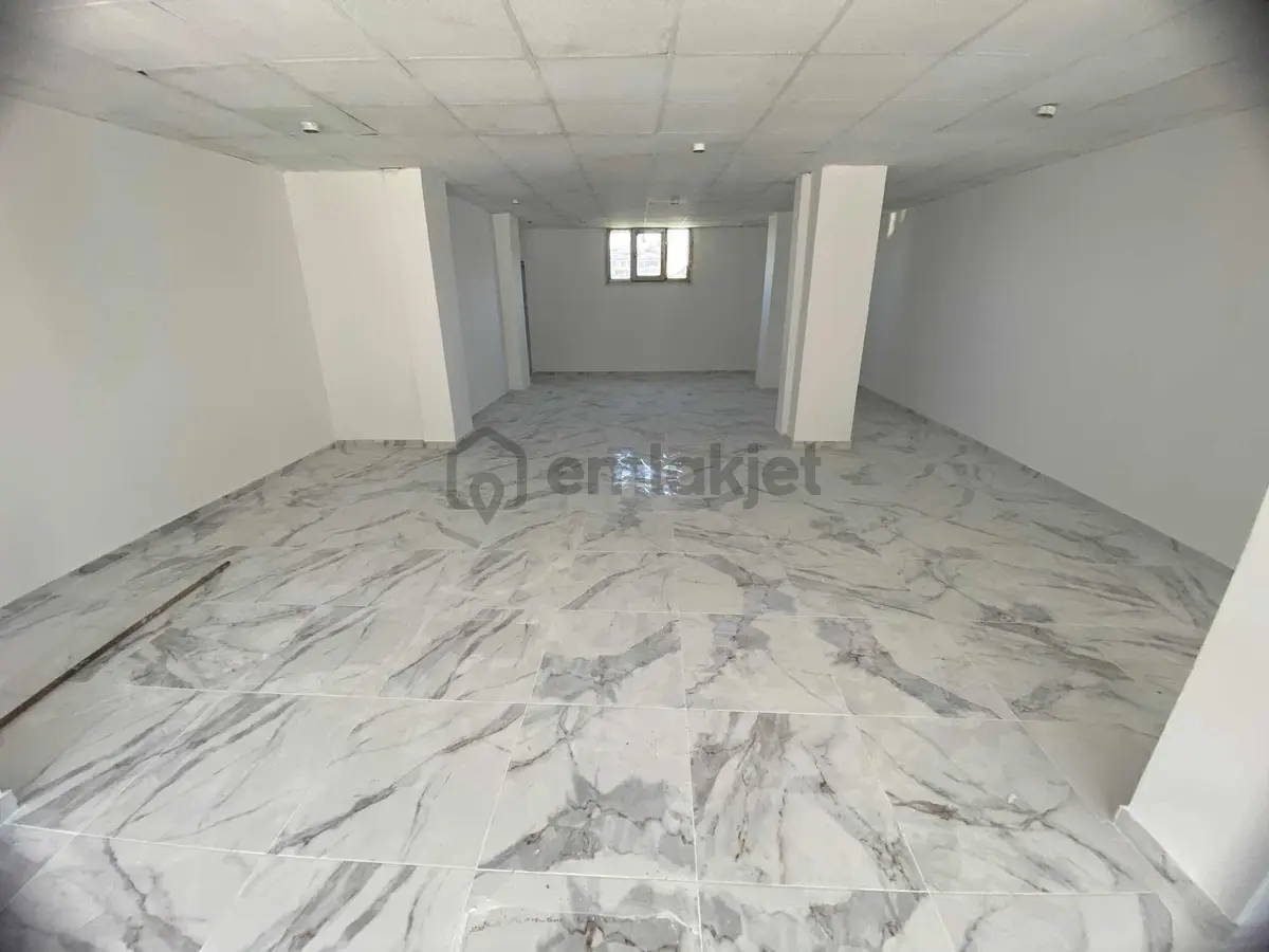 Akşemsettin Evyap Caddesi Kiralık Dükkan - 28