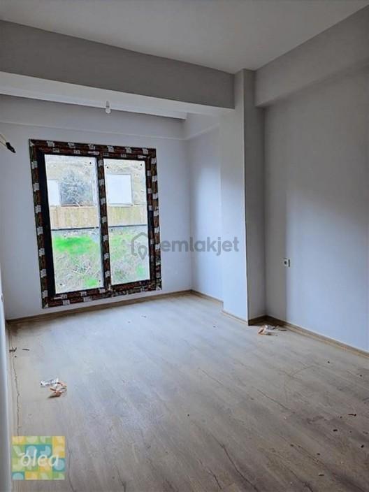 Burgaz Mahallesinde 2+1 Satılık Daire - 10