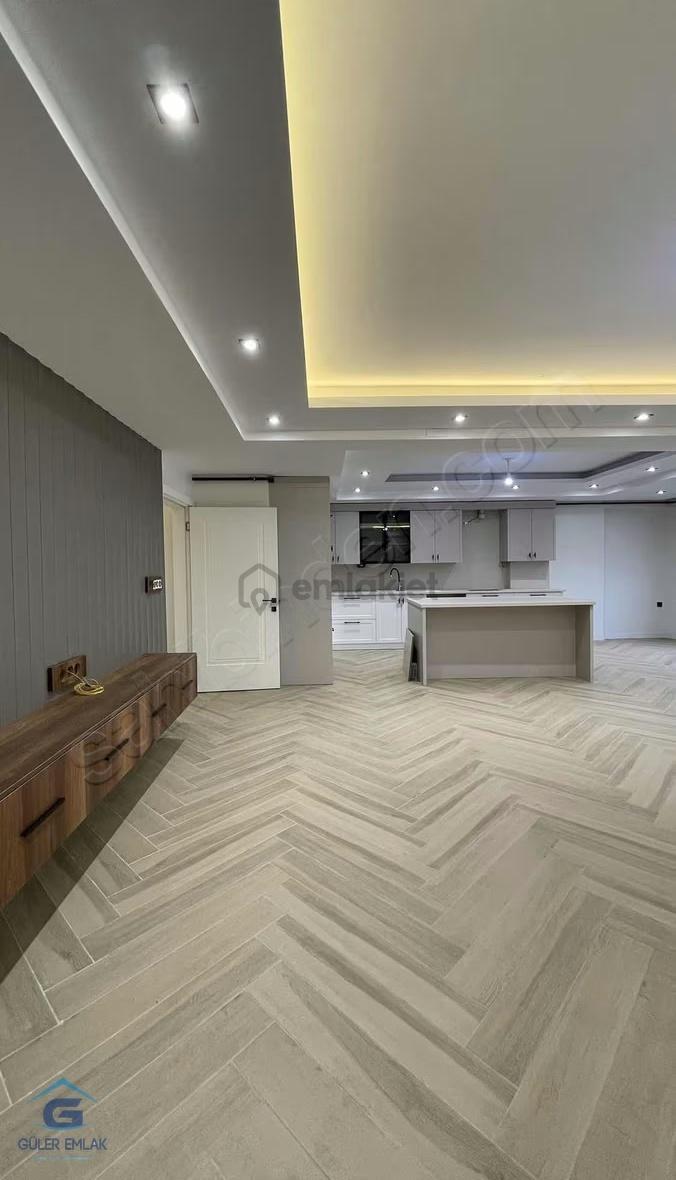 Cumhuriyet Mahallesi Cafeler Sokağında Dublex Daire