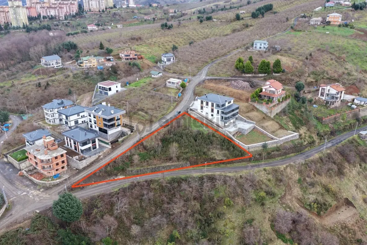 Akcaabat Söğütlüde Satılık Imarlı Arsa - 3