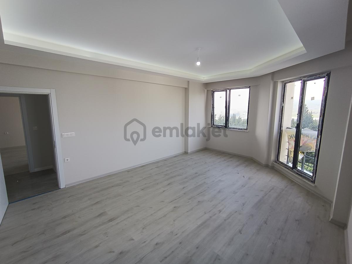 Çınarlı Mah. Cadde Üzerinde Satılık Sıfır 3+1 - 14