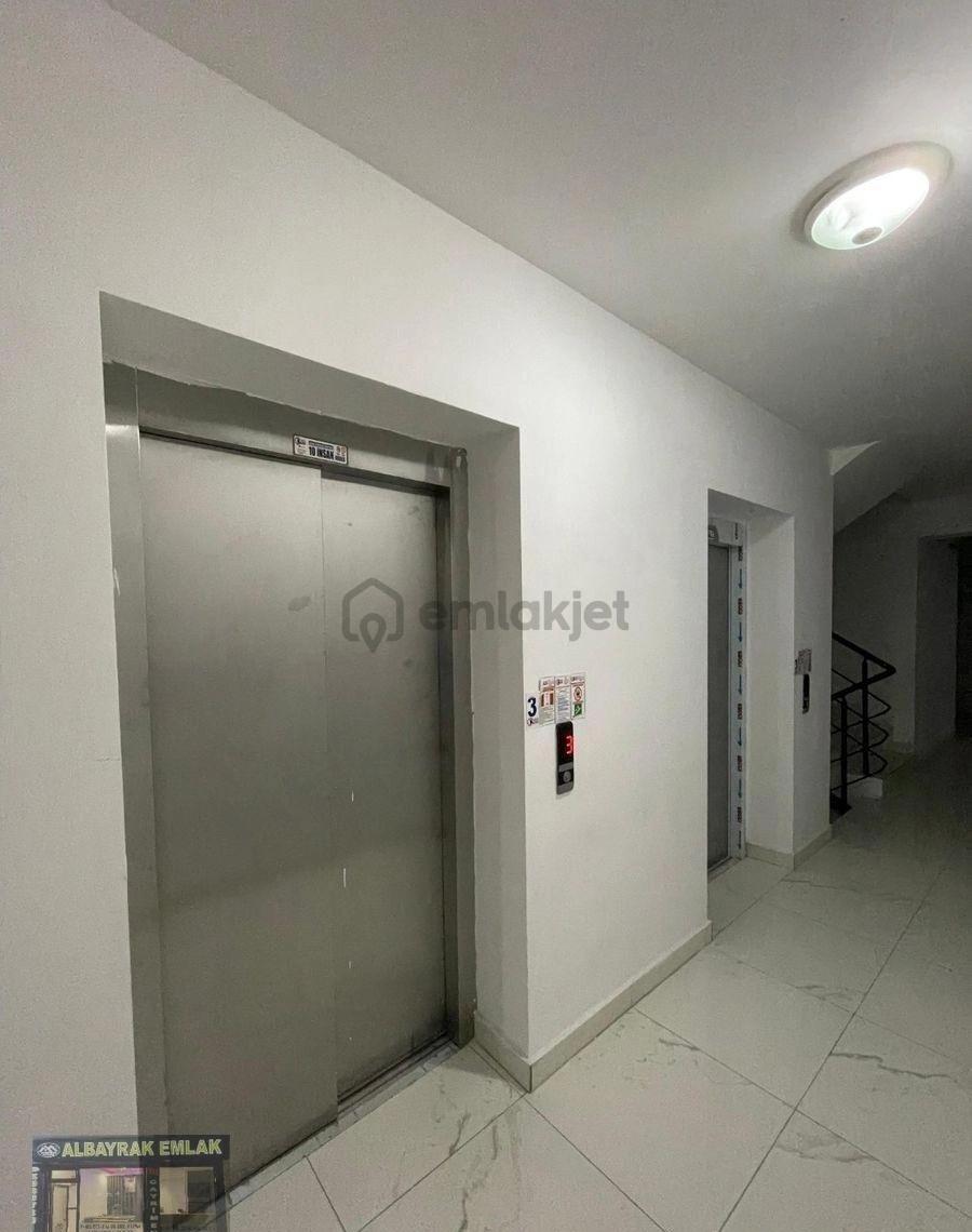 Albayrak'tan Ulus Cad. Üzeri Satılık 1+1 Daire - 15