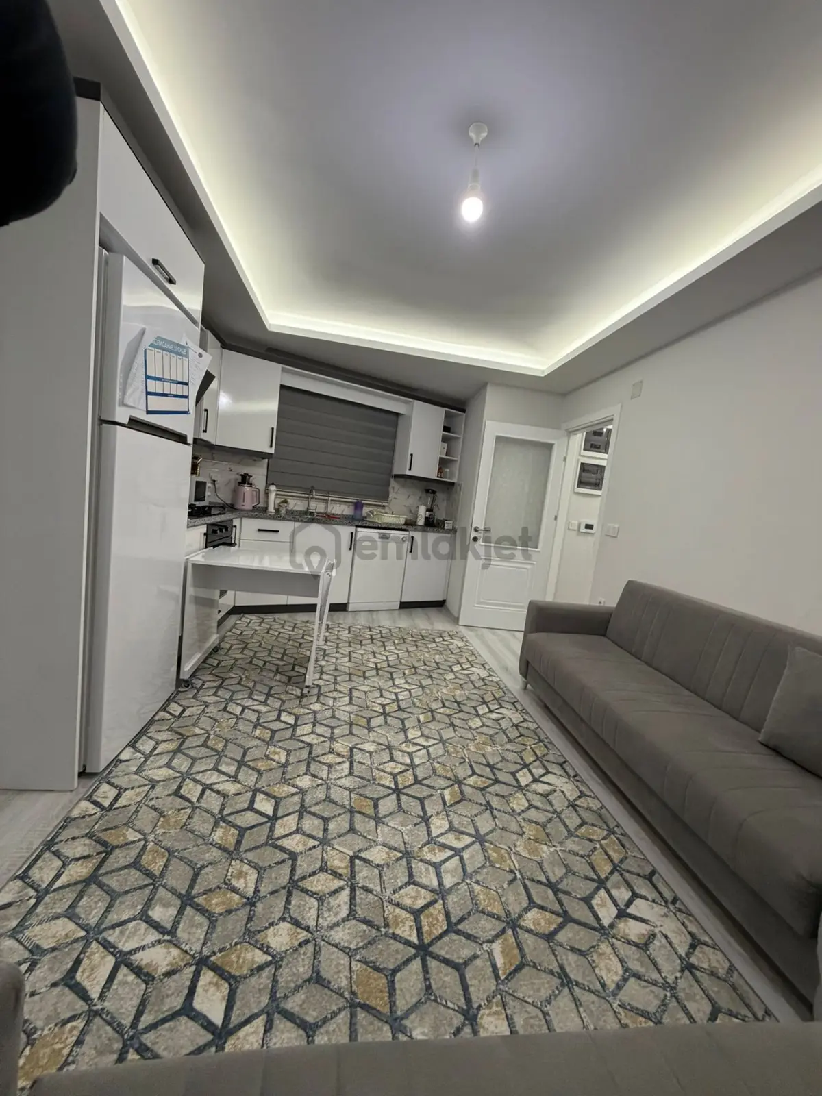 Taşucu'nda Satılık Yeni Binada Bakımlı 1+1 Daire - 2