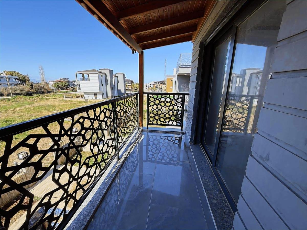 Kuşadası Davutlar Özel Havuzlu 3+1 Triplex Villa - 26