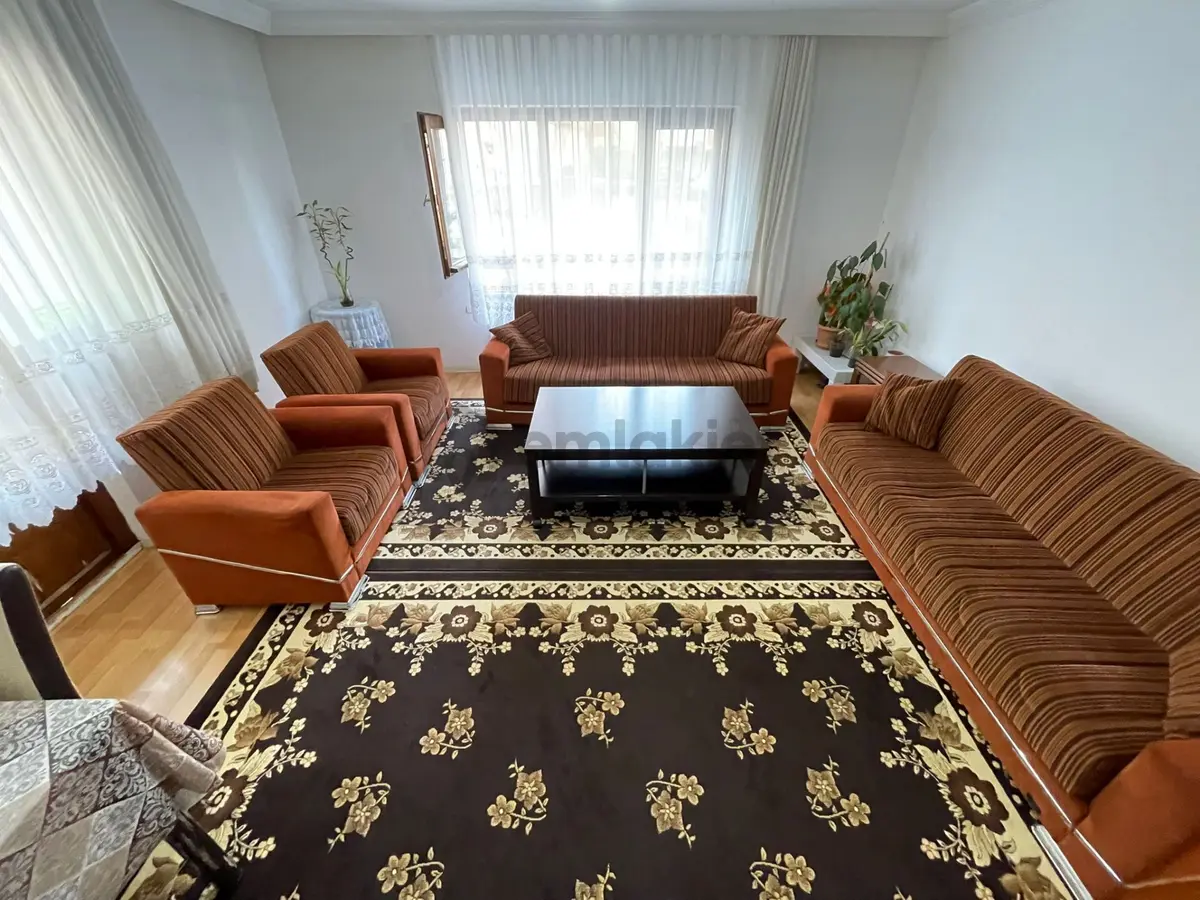 Özlem Caddesi Paraleli Arakatta Asansörlü 3+1 Daire - 4