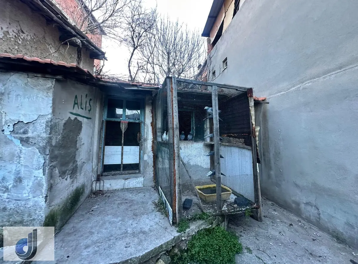Yeni Pazar Yeri Üzernde Satılık Müstakil Ev - 8
