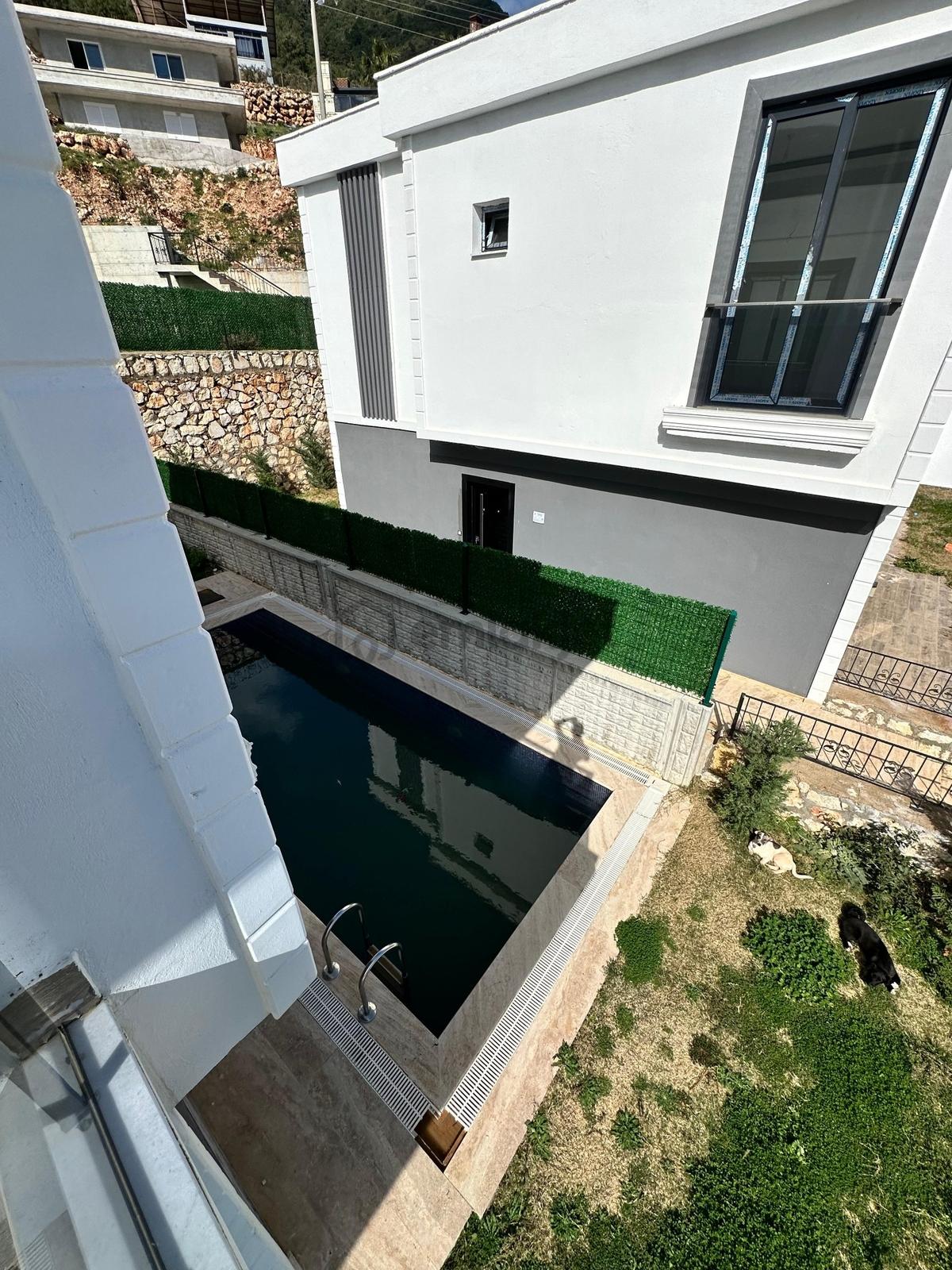 Fiyat Düştü !!! Deniz Ve Doğa Manzaralı Villa - 32