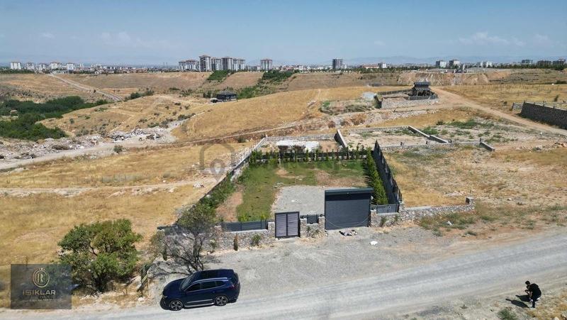 Enes Işık 'tan İmarlı, Yapılı 870m² Satılık Arsa - 18