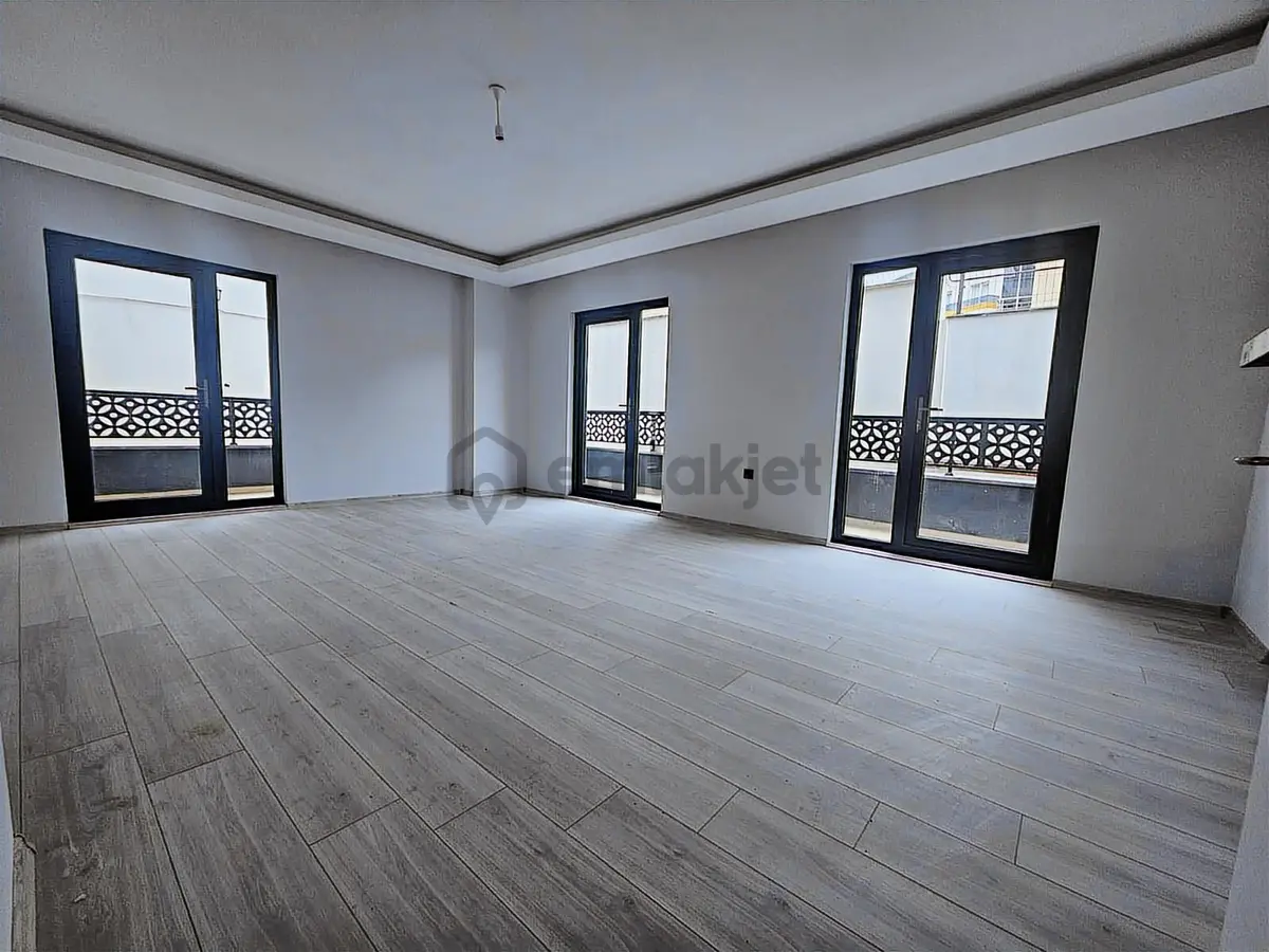 Bağçeşmede Site İçerisinde 142 M2 3+1 Sıfır Bahçe Dubleks - 24