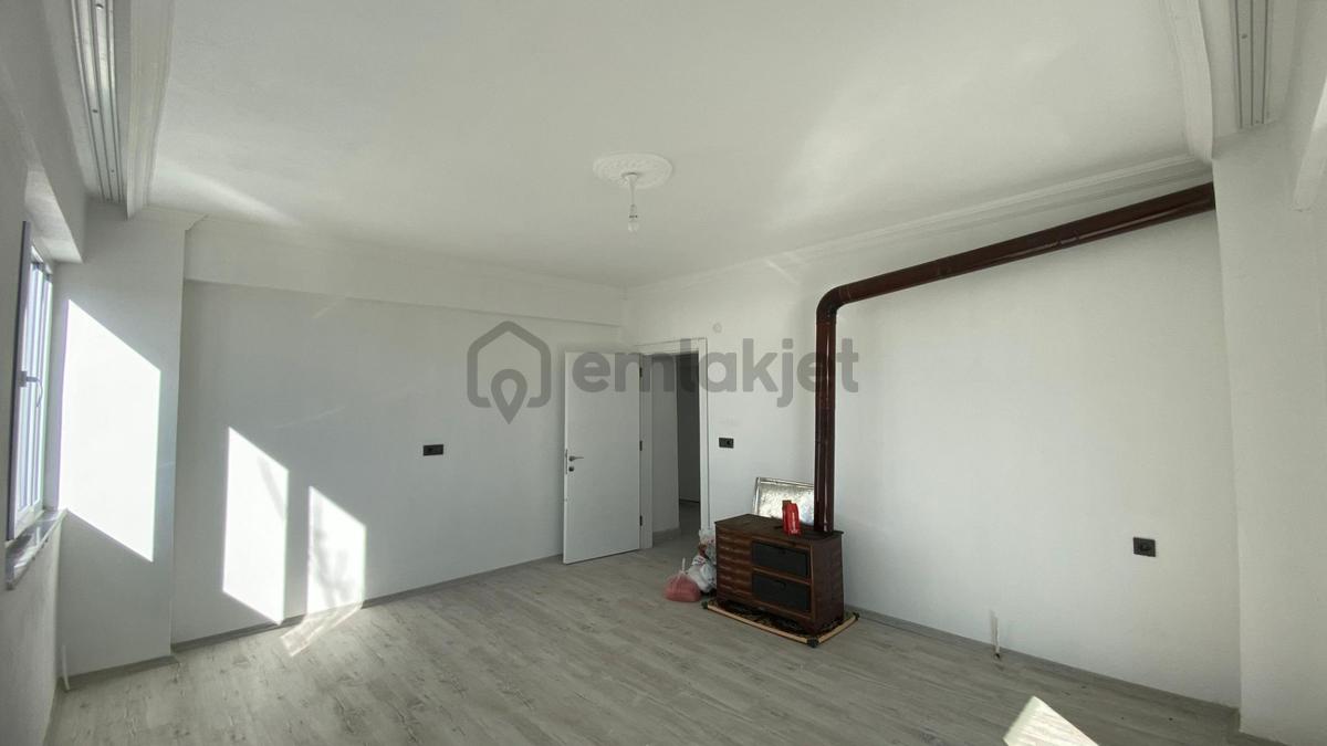 Vip Gayrimenkul'den 3 Katlı Sıfır Daireler Ve Depolar Tamamı - 14