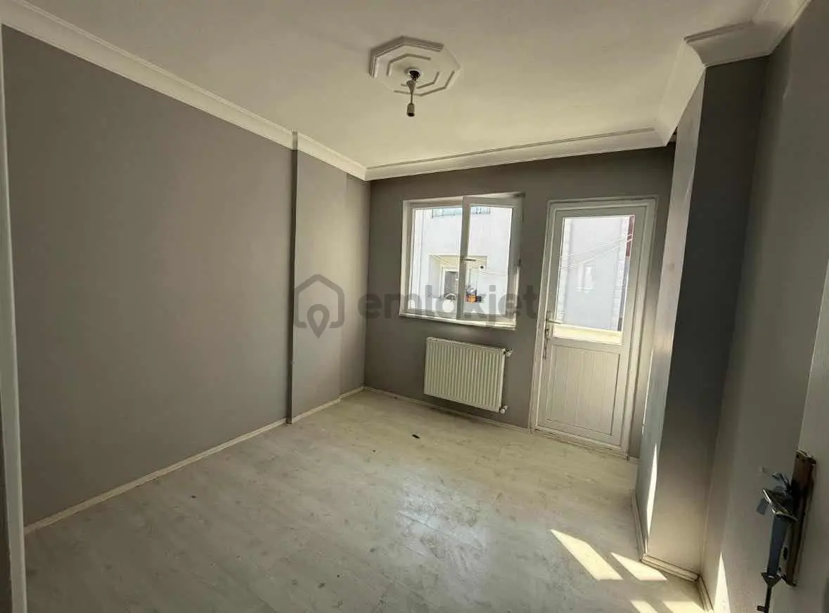 Sitenin Ön Cephesi Satılık 3+1 Dublex Daire - 14