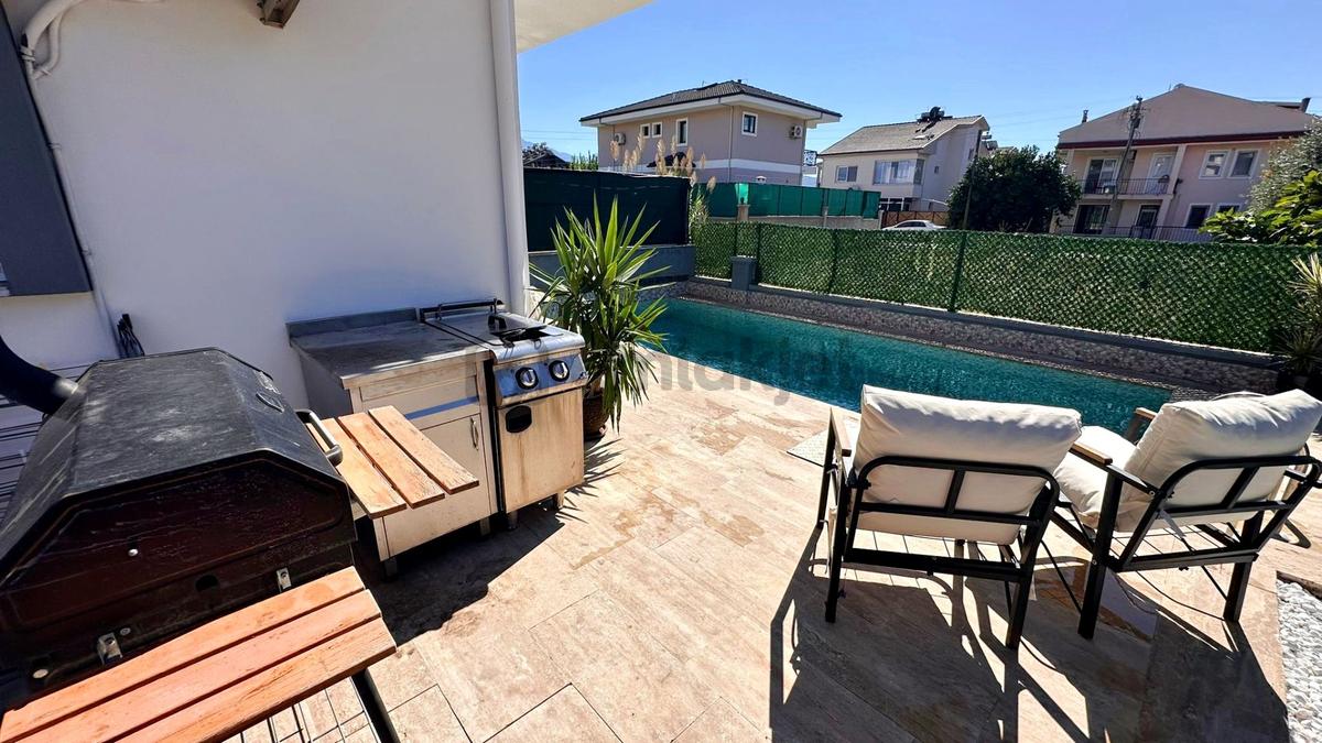 Karagedik'te Satılık Modern İkiz Villa - 23