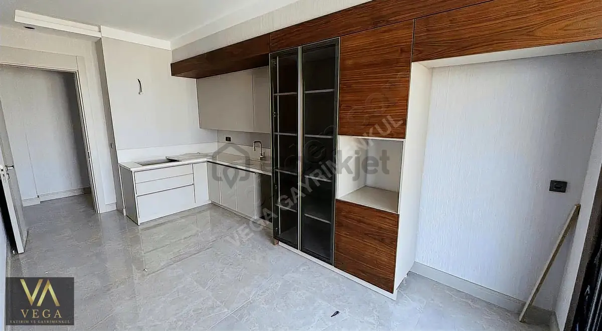 Noran Elysium'da Satılık 4+1, 180m², Avm Cepheli Lüks Daire