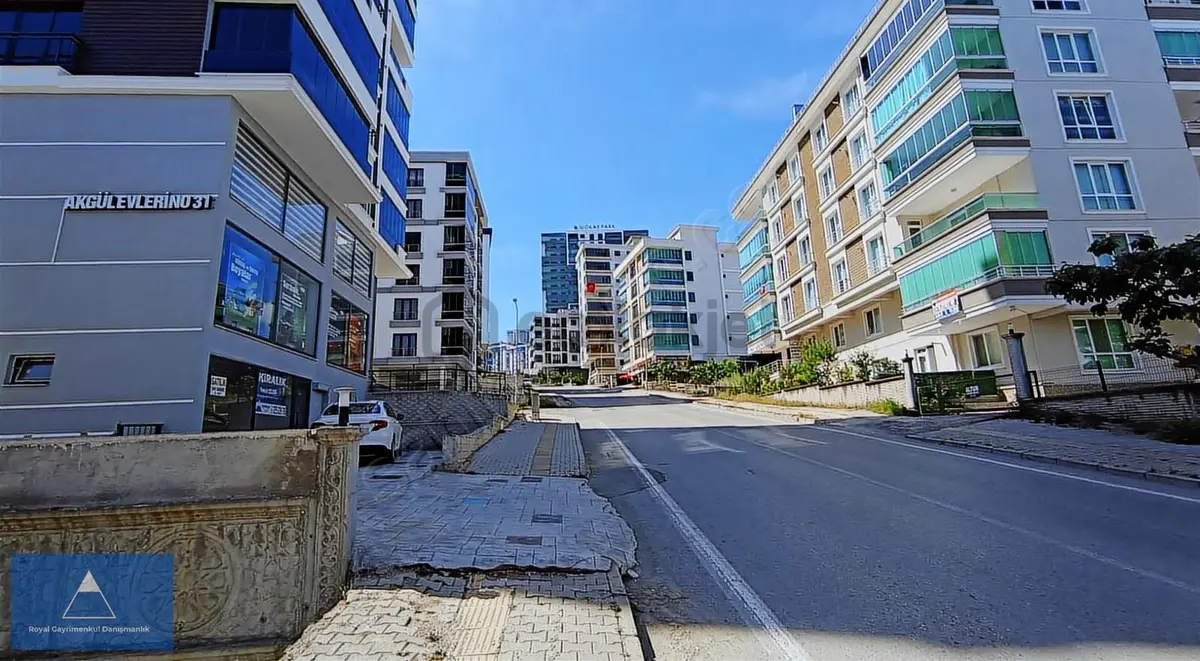 Yunus Çelebi Den Cadde'ye Cephe Dükkan - 9
