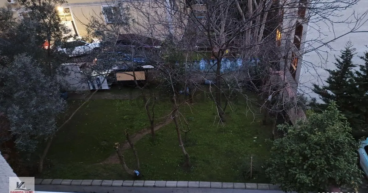 Tek Yetkili..!!!!!! 2+1 Boş Durumda Geniş Kullanışlı Yatırımlık - 13