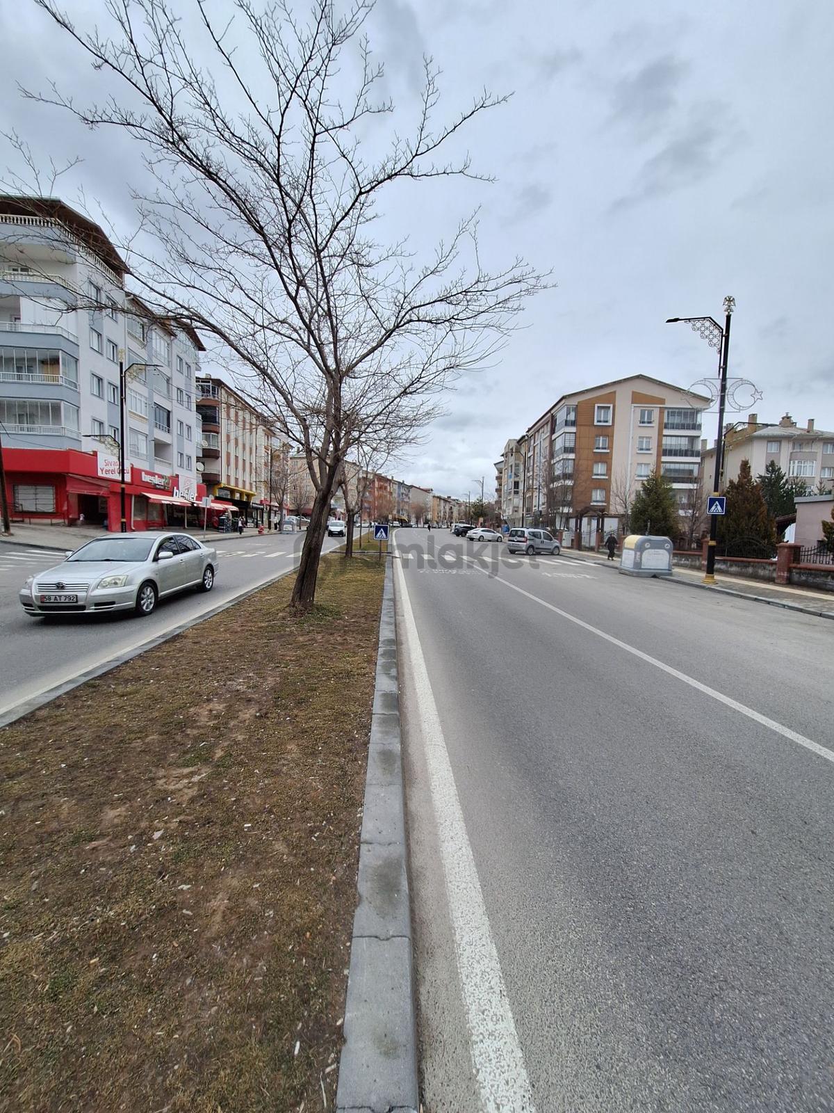 Satılık 3+1 Daire Buhara Caddesi Üzeri Doğu Güney - 13