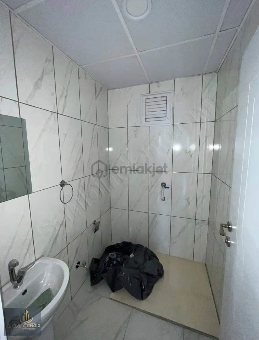 Serdivan Vatan Mah. Site İçerisindeasansörlü 3+1 140 M2 Daire - 6