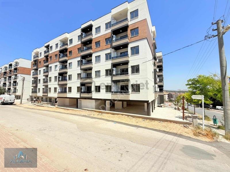 Almına Dan Baylan Plus Sitesinde 2+1 Satılık Daire - 3