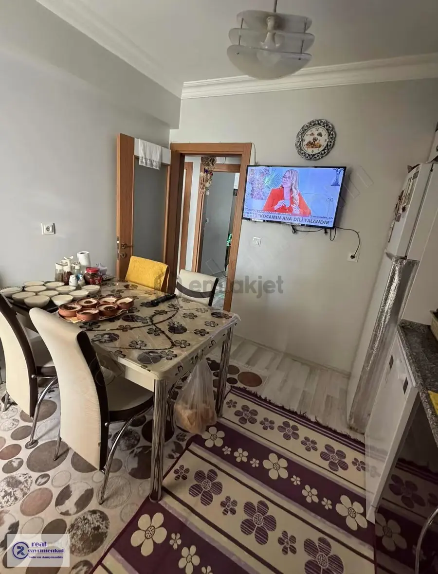 Hatip Mahallesinde 2+1 Satılık Fırsat Daire - 9