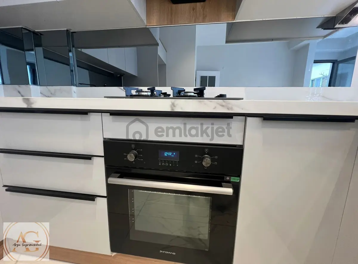 Akçay Kordon'a 50m, Denize Yakın 1+1 Satılık Daire - 2