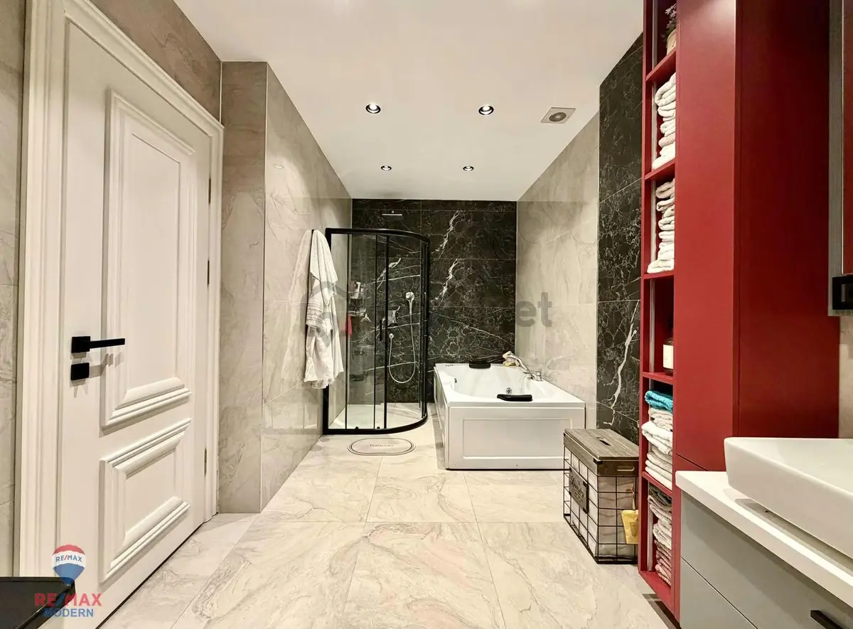 Site İçerisinde | Asansörlü | Ultra Lüks 450 M2 Villa - 23