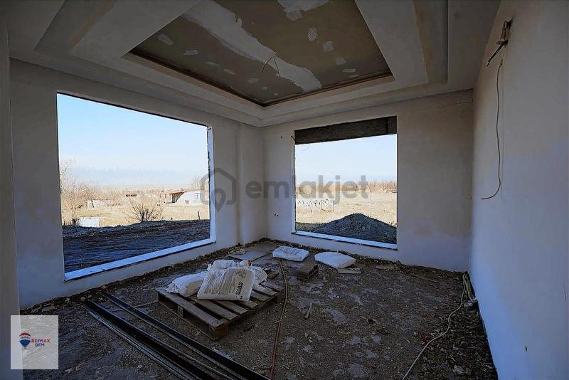 Remax Dem'den Yaylabaşı' Da 12+2 Satılık Villa - 24