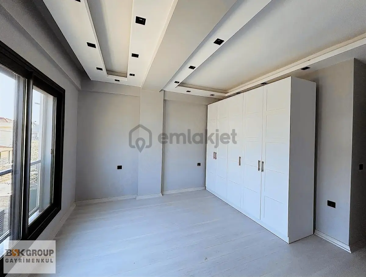 Bsk Dan Denize 100 M Geniş Bahçeli Lüks Yapım 3+1 Villa - 28