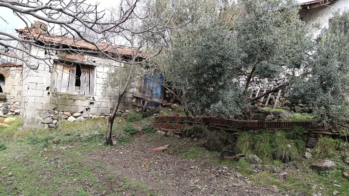 Karalar Köyünde 588 M2 Oturulabilir Müstakil Köy Evi - 16