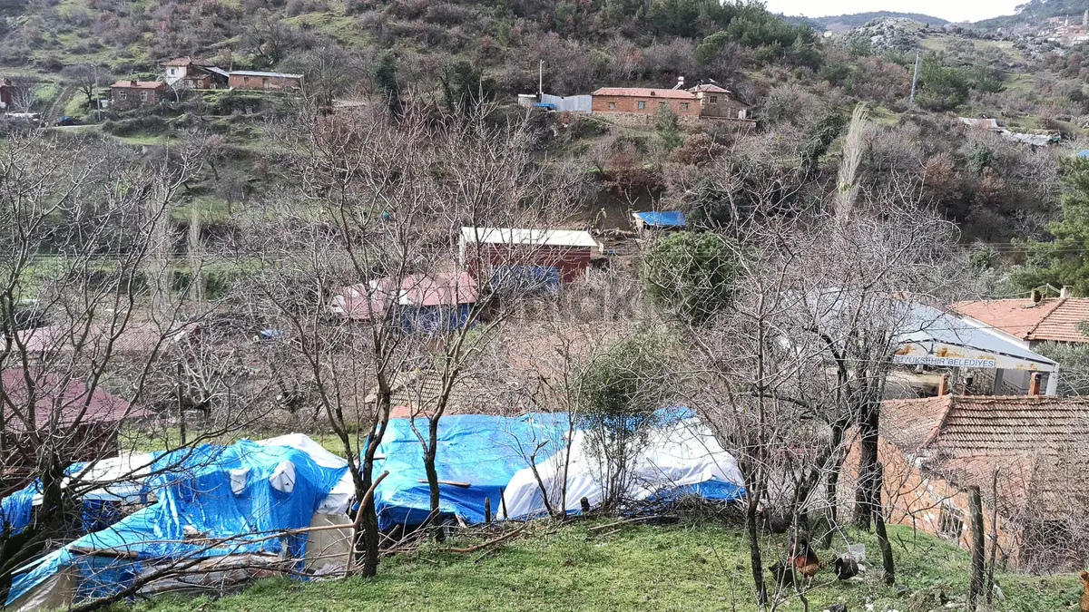 Karalar Köyünde 588 M2 Oturulabilir Müstakil Köy Evi - 8