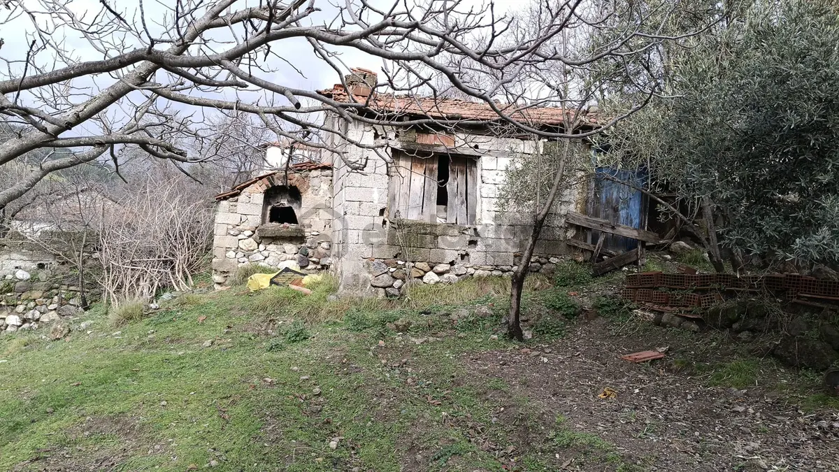 Karalar Köyünde 588 M2 Oturulabilir Müstakil Köy Evi - 17