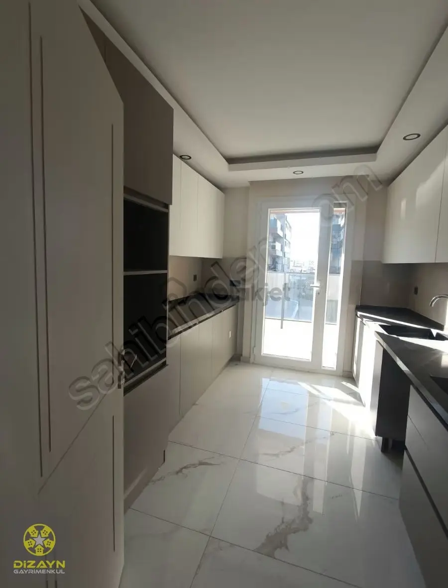 Kuşadası Merkezde Satılık Son Kalan 3+1 Daire - 13