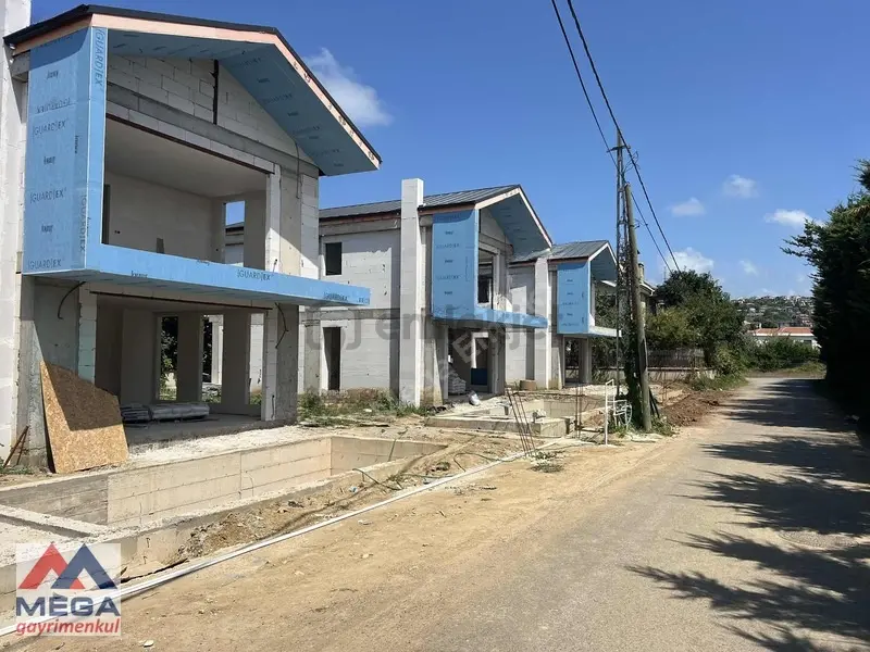 Merkezde Havuzlu Müstakil 4+1 Villa - 28