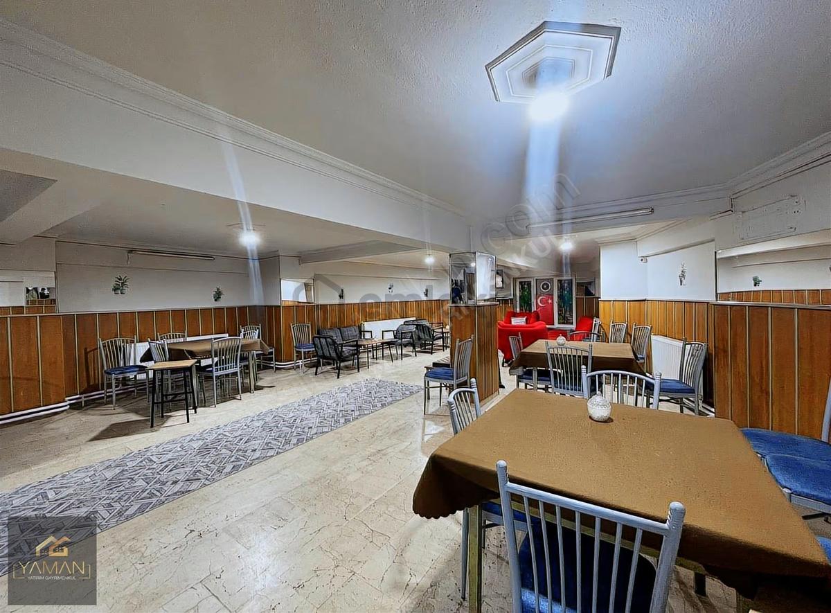 Tahir Ün Caddesi 217m² Batarkatlı Satılık Kiracılı Dükkan - 11