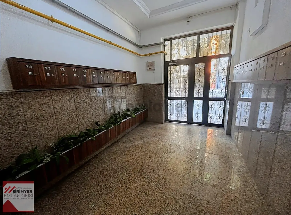 Satılık Arakat Büyük 3+1 Sitede - 25