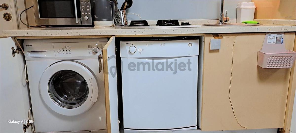 Alsancak 2. Kordon'da Eşyalı Kiralık Daire - 9
