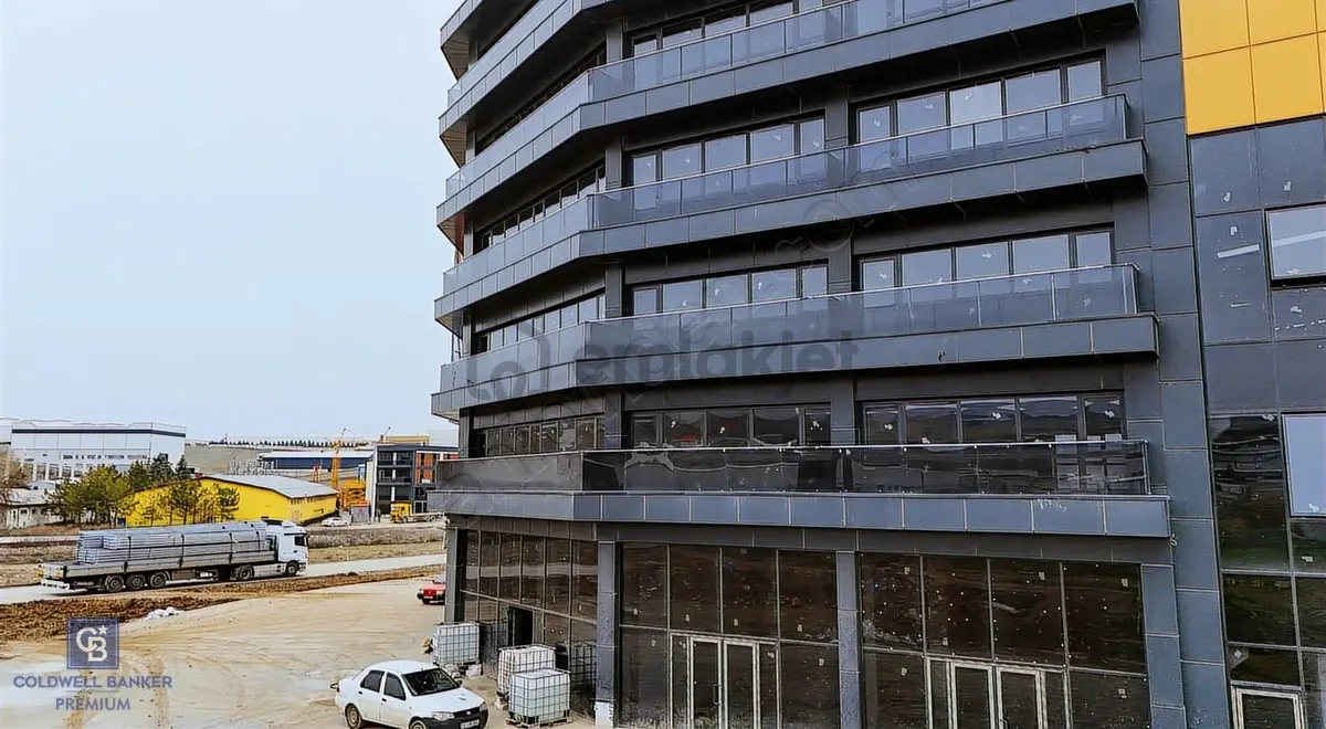 Cb Premıum'dan Kazan Sarayda Köşe Başı Yeni Binada Ofisler - 4