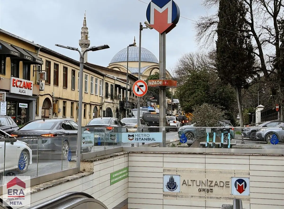 Altunizade' De Cadde Üzeri, Tabela Değeri Yüksek-devren Kiralık - 5