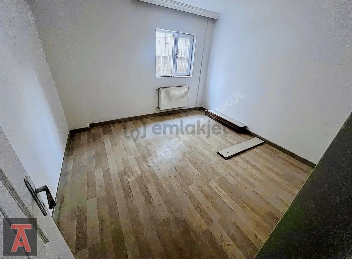 Etimesgut Merkezde Satılık Balkonlu 2+1 Daire - 11