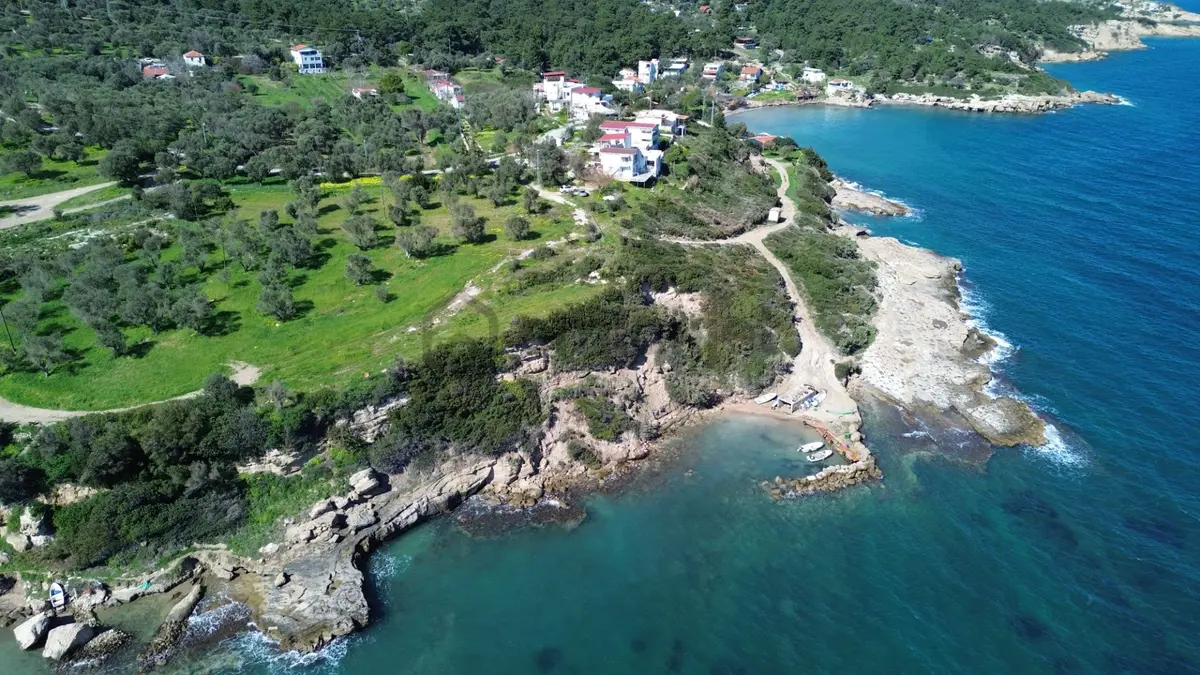 Karaburun Boyabağı'nda Denize Sıfır 2+1 Eşyalı Daire - 29