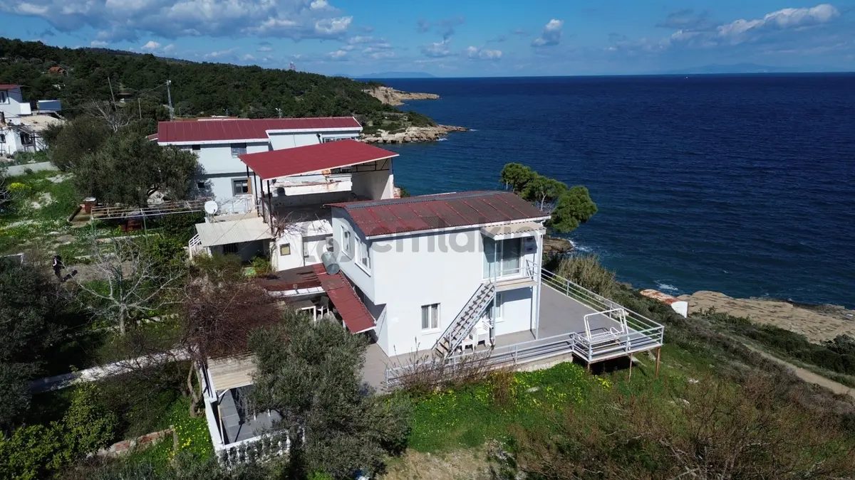 Karaburun Boyabağı'nda Denize Sıfır 2+1 Eşyalı Daire - 20