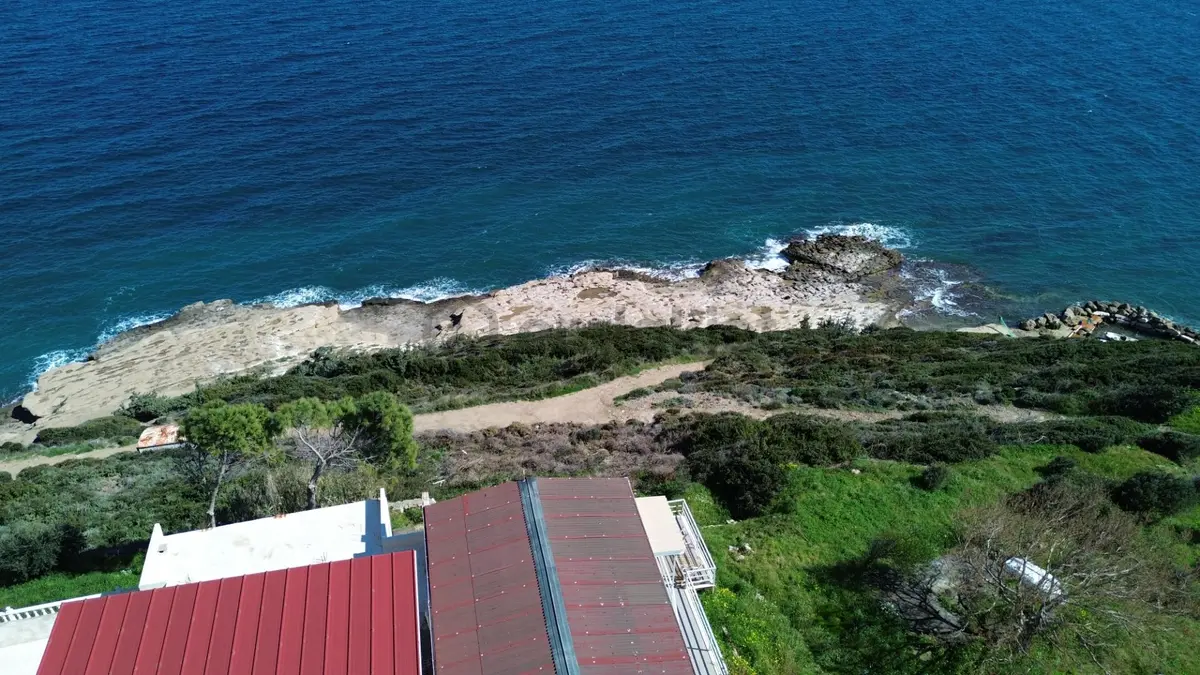 Karaburun Boyabağı'nda Denize Sıfır 2+1 Eşyalı Daire - 23