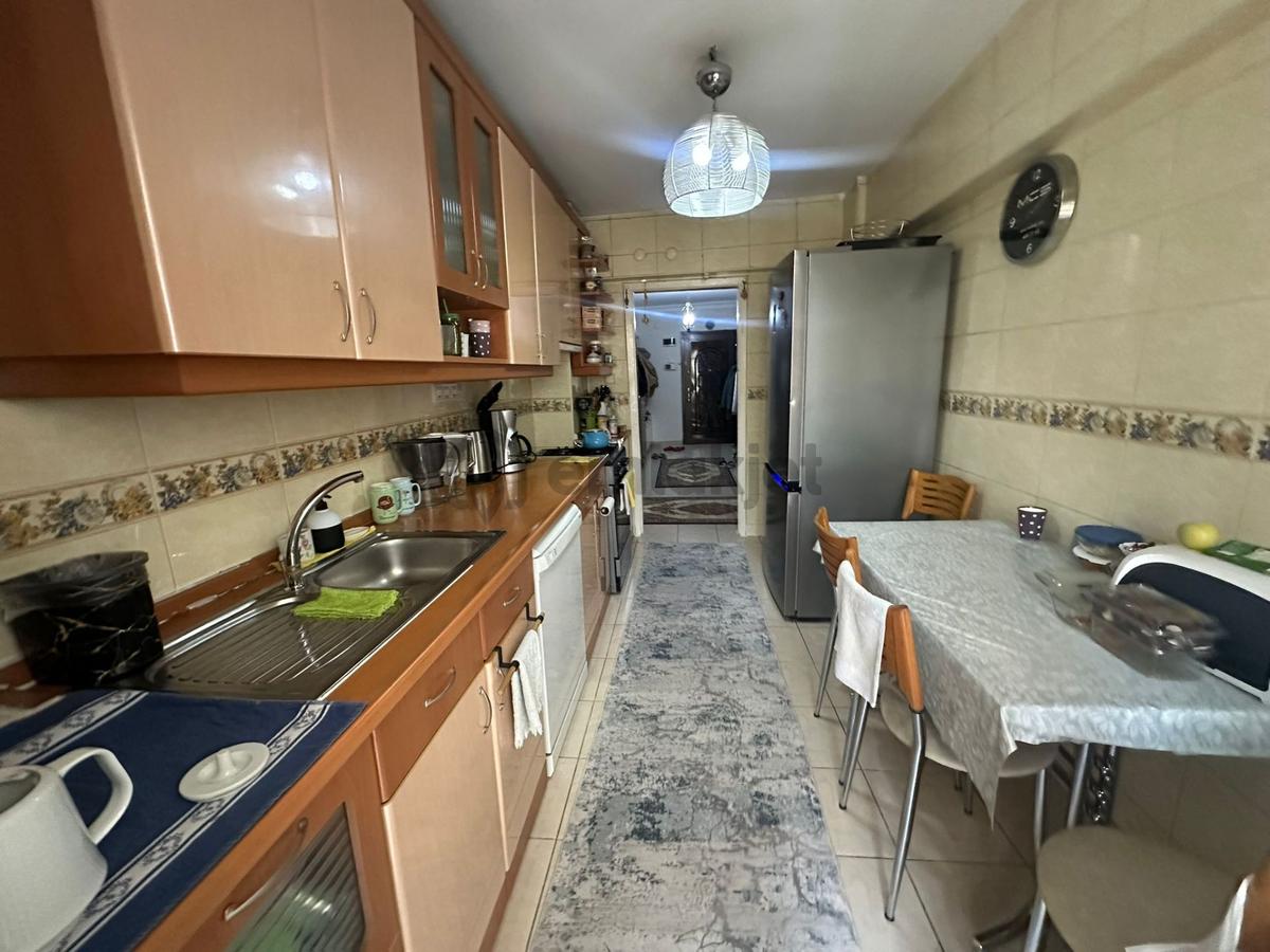 Yunusemre Cad. Üzeri Orta Kat 140m2 Ön Cephe 4+1 Çift Balkon - 20