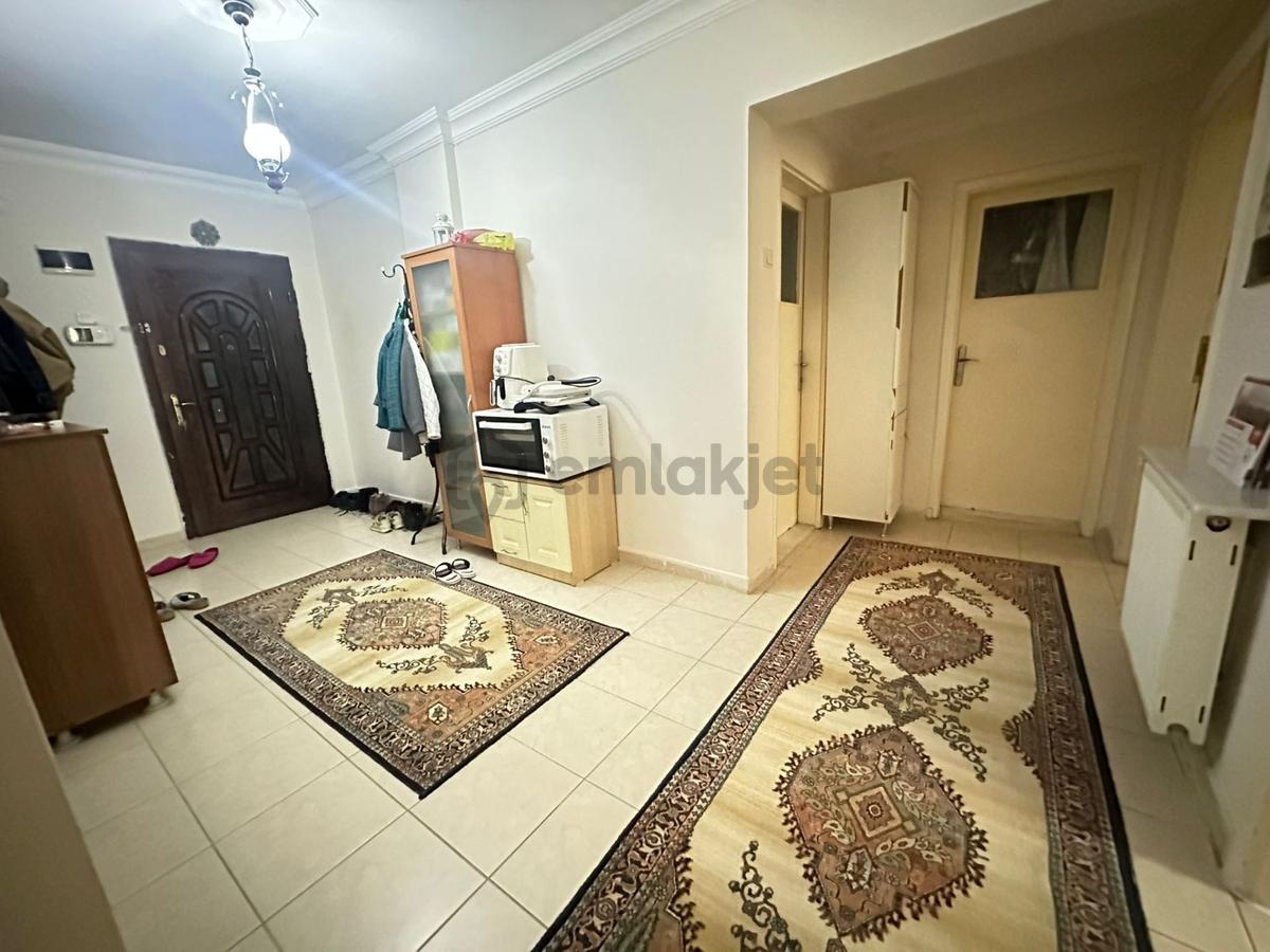 Yunusemre Cad. Üzeri Orta Kat 140m2 Ön Cephe 4+1 Çift Balkon - 7