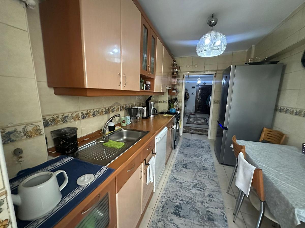 Yunusemre Cad. Üzeri Orta Kat 140m2 Ön Cephe 4+1 Çift Balkon - 19