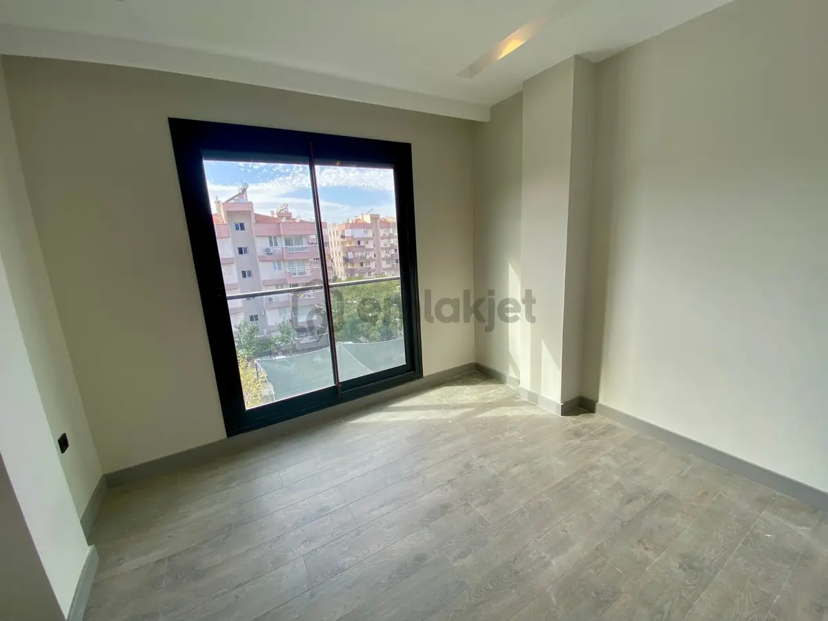 Kuşadası'nın Kalbinde. Ezber Bozan, Sofistike, 3+1 Lüks Rezidans - 32
