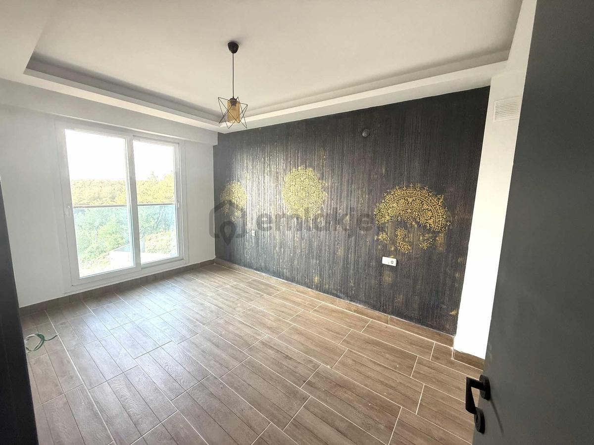 Kuşadası Eşin Golf Sitesinde Satılık 1+1 - 8