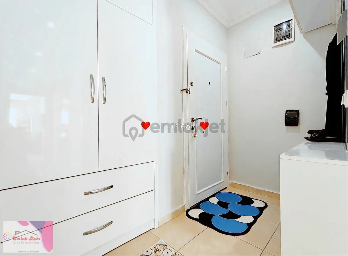 Yüzme Havuzlu Site İçinde Acil Satılık 2+1 - 28