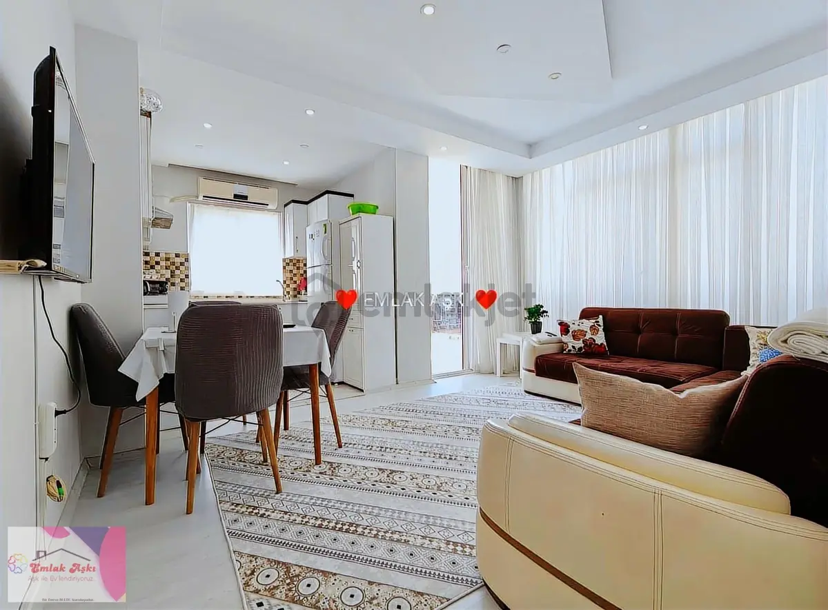 Yüzme Havuzlu Site İçinde Acil Satılık 2+1 - 10