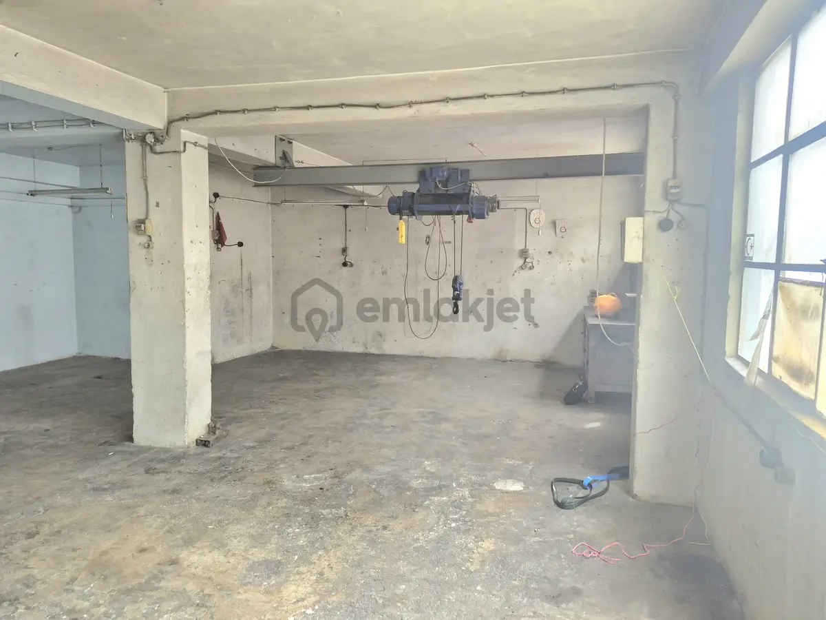 Molla Team'den Gümüş Han'da 80 M2 Satılık Atölye - 5